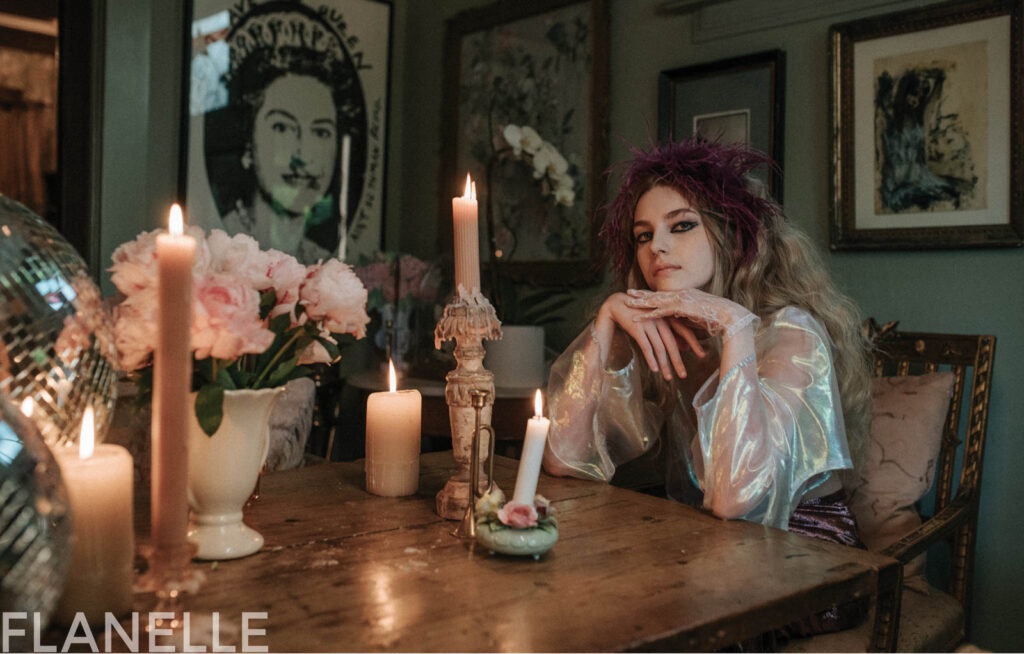 FLANELLE-MAGAZINE-DIGITAL-COVER-TEARSHEET-LOGO15-5