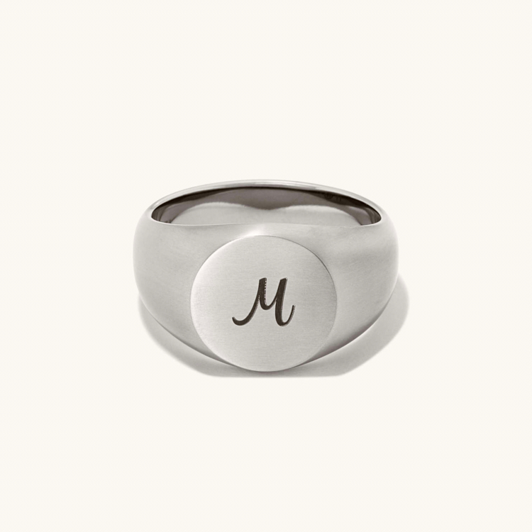 BoldRoundSignetRing_T_Front_Engraved_Alt