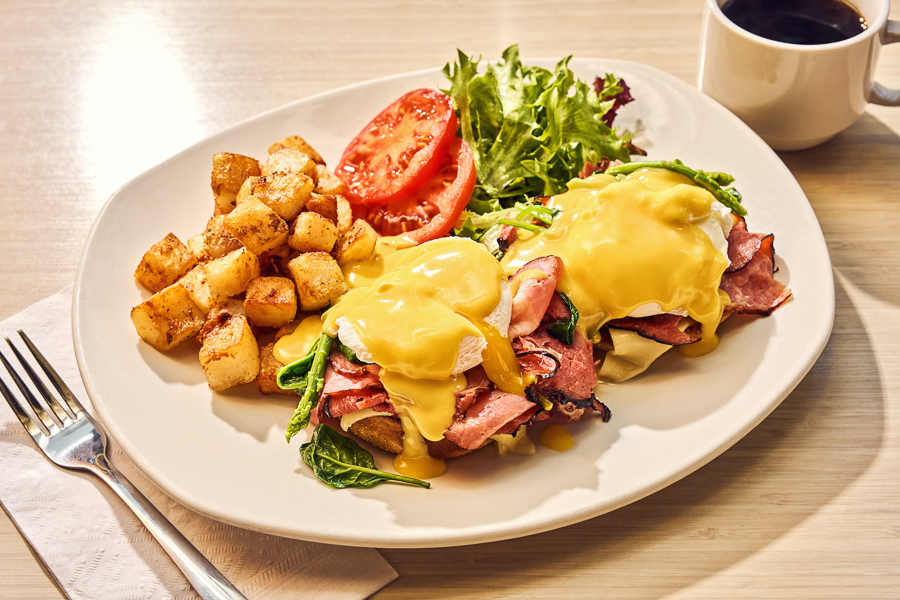 240510_BuffetdeLantiquaire_01-OeufsBene-HR