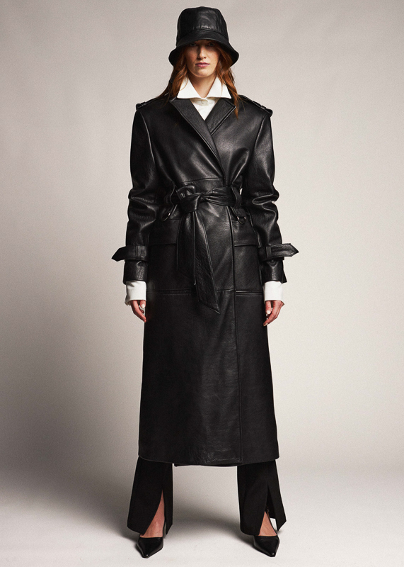Blossom-Black_202414093